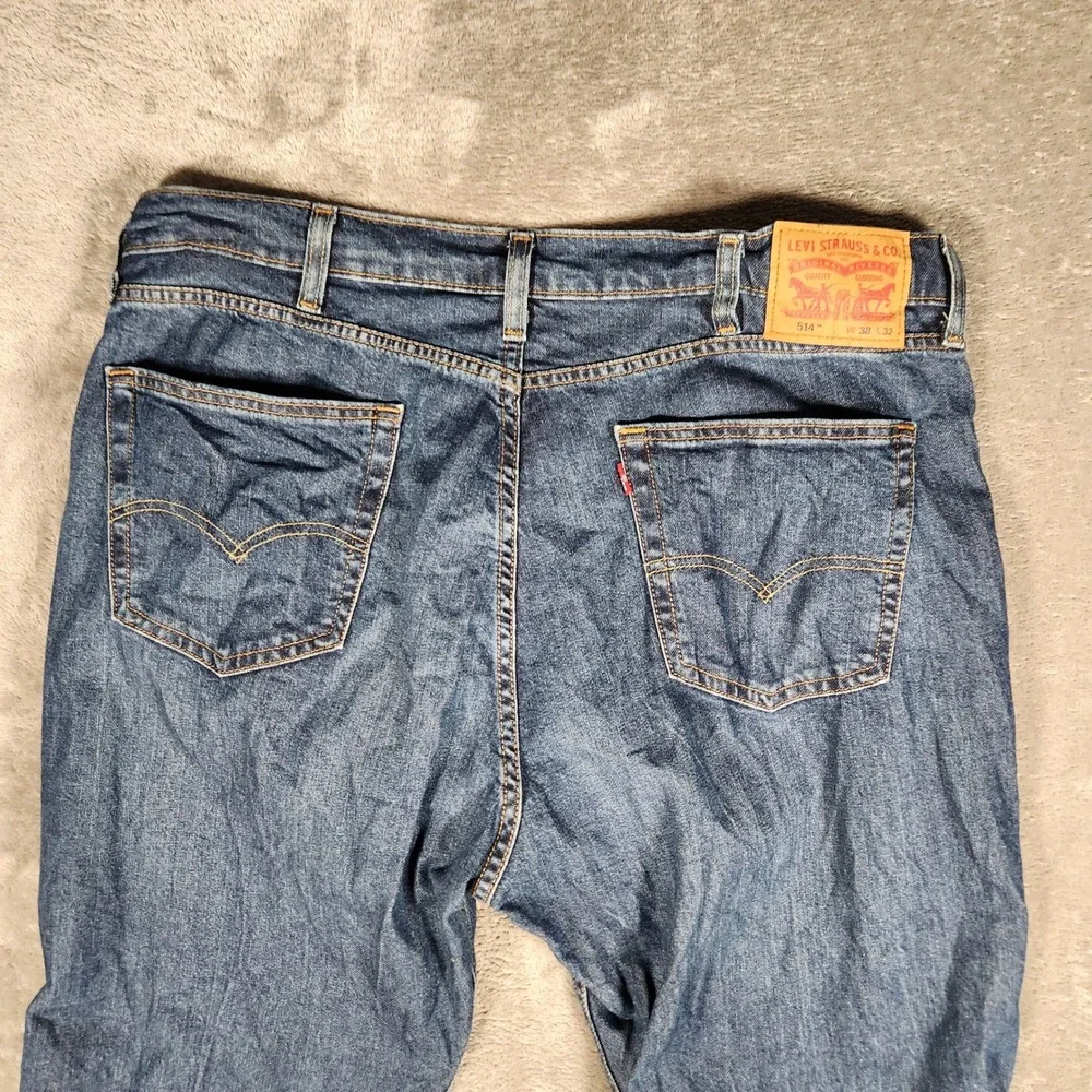 Levi's 514 Straight Fit Jeans Mens 38x32 Blue Excellent Medium Wash Denim
